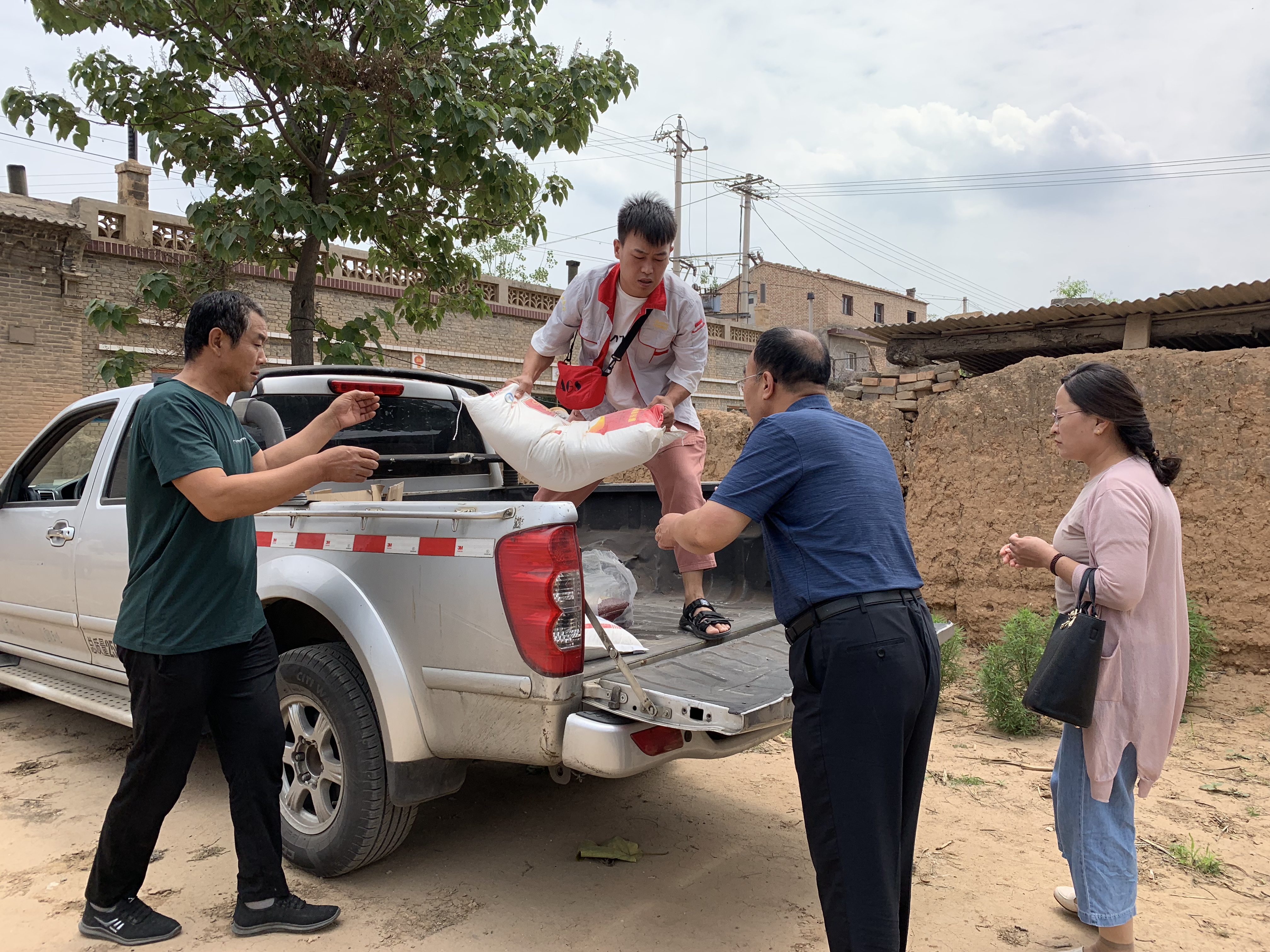 �ذ�ƶ��Ⱥ��     ��ƶ��������    ����EZPAYǮ���������ŵ�ί���͵����°����ƶ����