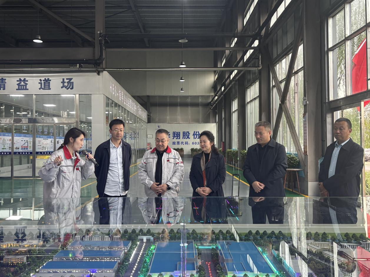 У��ͬ�Ĵ����� �����ں�����ƪ �����ٷ�ְҵ����ѧԺ��ݰ����˾��չ�����ظڵ���